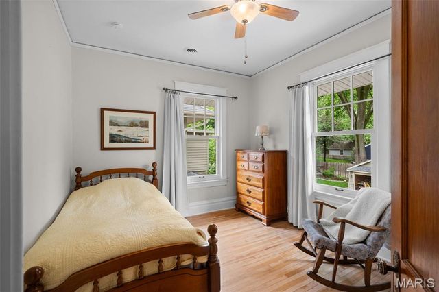 113 S Gore Avenue, St Louis, MO 63119