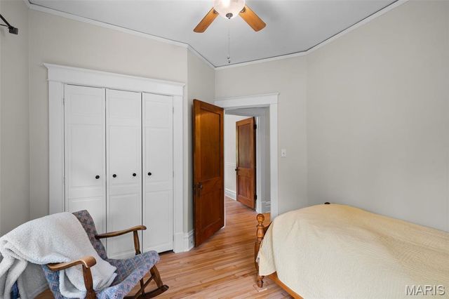 113 S Gore Avenue, St Louis, MO 63119