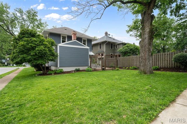 113 S Gore Avenue, St Louis, MO 63119