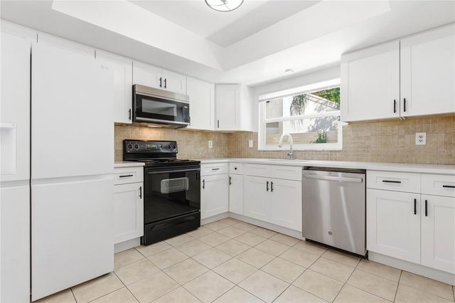2628 CEDAR VIEW COURT, Clearwater, FL 33761