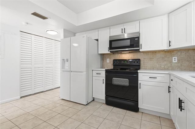 2628 CEDAR VIEW COURT, Clearwater, FL 33761