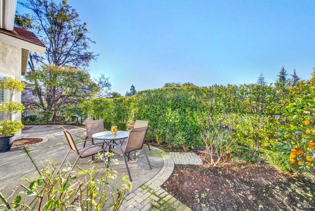 2897 Quail Hollow Dr, Fairfield, CA 94534