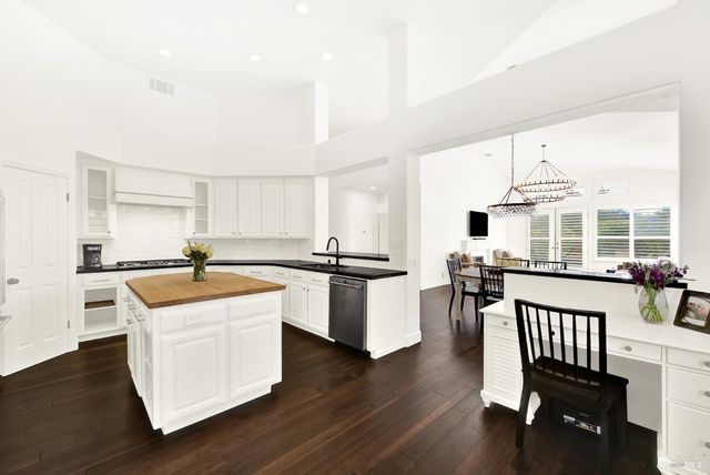 2897 Quail Hollow Dr, Fairfield, CA 94534