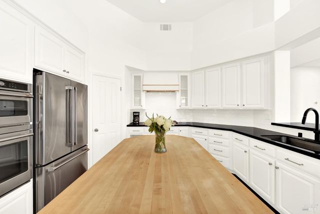 2897 Quail Hollow Dr, Fairfield, CA 94534