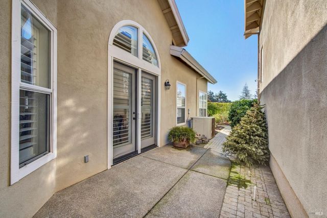 2897 Quail Hollow Dr, Fairfield, CA 94534