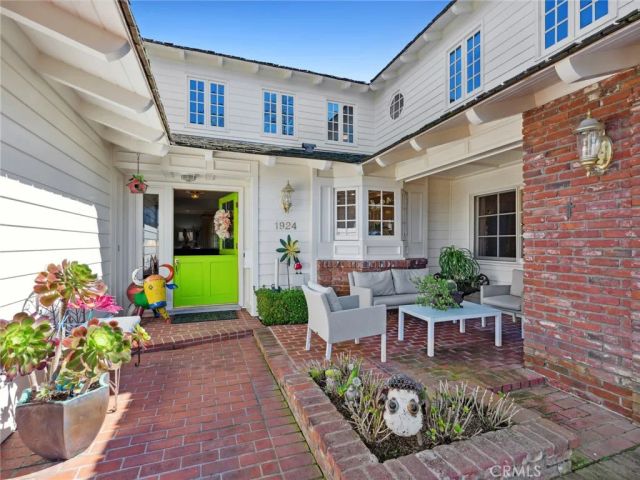 1924 Leeward Lane, Newport Beach, CA 92660