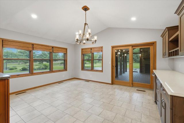 4596 Lilac Lane N, Lake Elmo, MN 55042