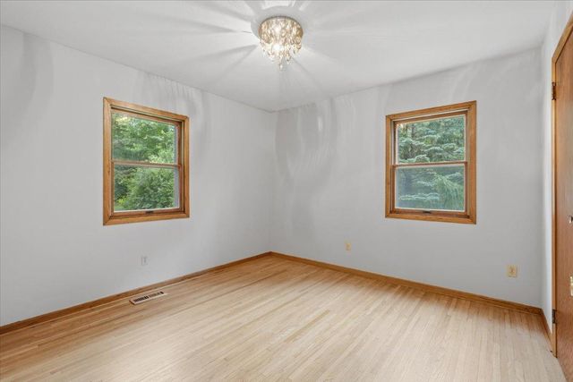 4596 Lilac Lane N, Lake Elmo, MN 55042