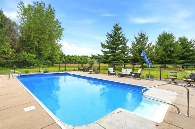 4596 Lilac Lane N, Lake Elmo, MN 55042