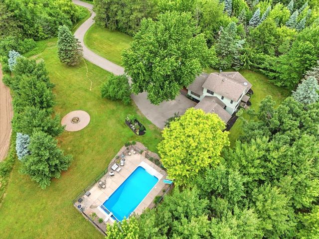 4596 Lilac Lane N, Lake Elmo, MN 55042