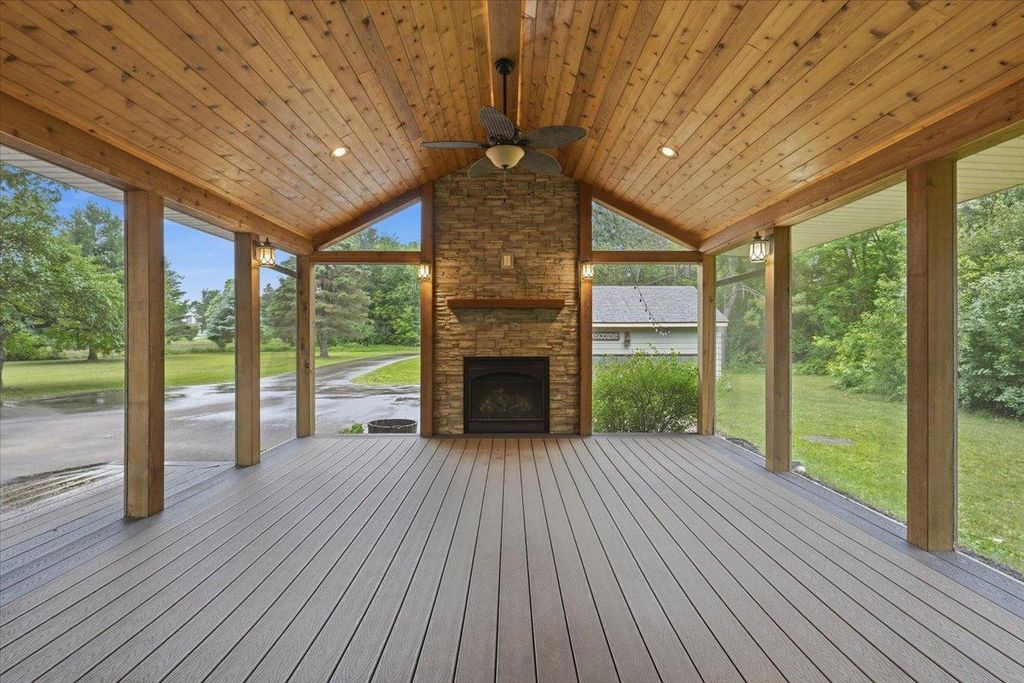 4596 Lilac Lane N, Lake Elmo, MN 55042 — photo 5