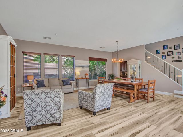 5724 W ROWEL Road, Phoenix, AZ 85083