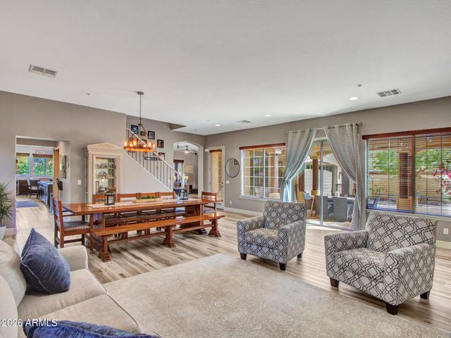 5724 W ROWEL Road, Phoenix, AZ 85083