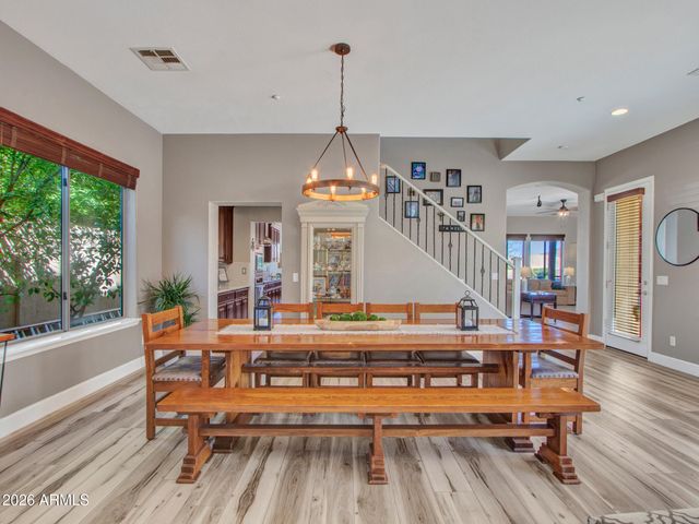 5724 W ROWEL Road, Phoenix, AZ 85083