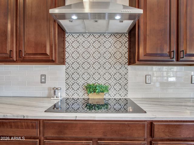 5724 W ROWEL Road, Phoenix, AZ 85083