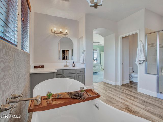 5724 W ROWEL Road, Phoenix, AZ 85083