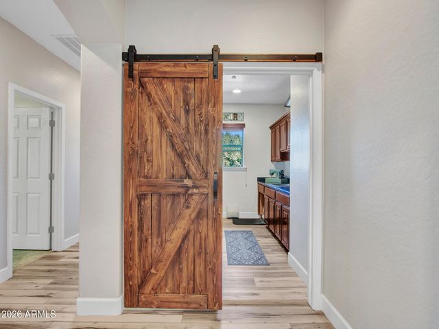 5724 W ROWEL Road, Phoenix, AZ 85083