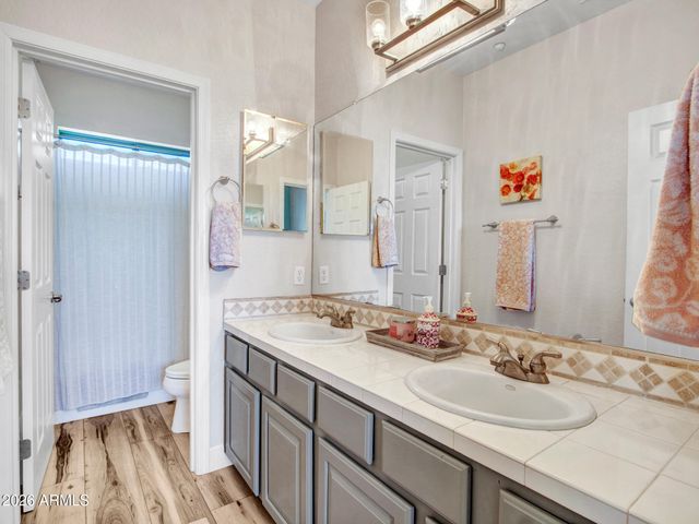 5724 W ROWEL Road, Phoenix, AZ 85083