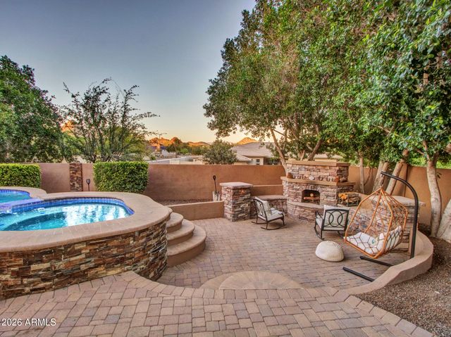 5724 W ROWEL Road, Phoenix, AZ 85083