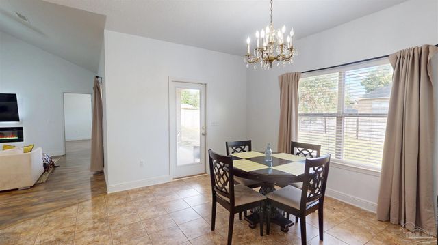 6776 Barnwood Dr, Milton, FL 32570