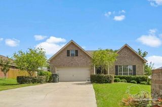 6776 Barnwood Dr, Milton, FL 32570