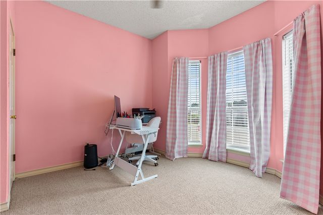 7401 Blue Lake Dr, Corpus Christi, TX 78413