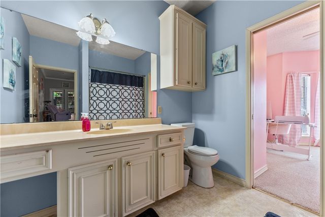 7401 Blue Lake Dr, Corpus Christi, TX 78413