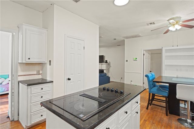 7401 Blue Lake Dr, Corpus Christi, TX 78413