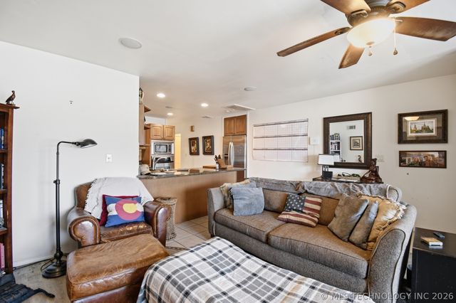 5118 N 427 Road, Pryor, OK 74361