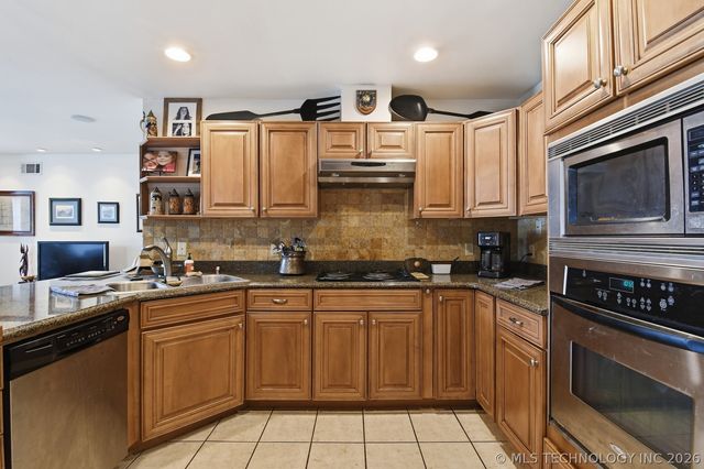 5118 N 427 Road, Pryor, OK 74361