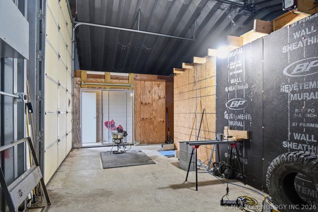 5118 N 427 Road, Pryor, OK 74361