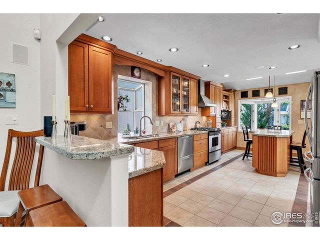 7134 Cedarwood Cir, Boulder, CO 80301