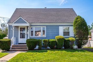 98 Tuella Ave, Elmwood Park Boro, NJ 07407