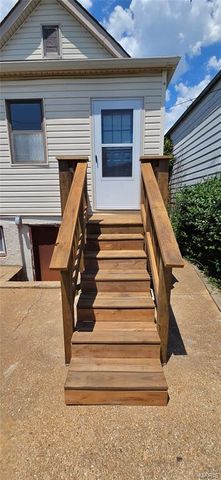 5342 Daggett Avenue, St Louis, MO 63110