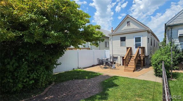 5342 Daggett Avenue, St Louis, MO 63110