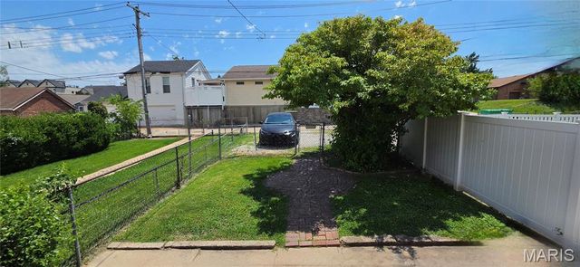 5342 Daggett Avenue, St Louis, MO 63110