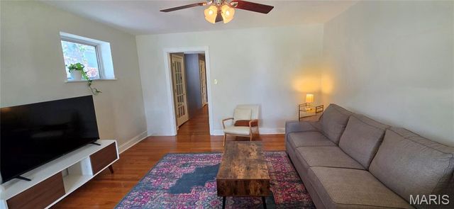 5342 Daggett Avenue, St Louis, MO 63110