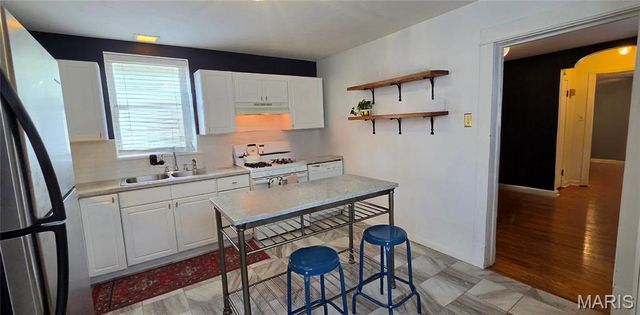 5342 Daggett Avenue, St Louis, MO 63110
