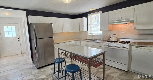 5342 Daggett Avenue, St Louis, MO 63110
