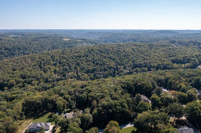 117 Blackthorn Drive, Penn Twp, PA 16002