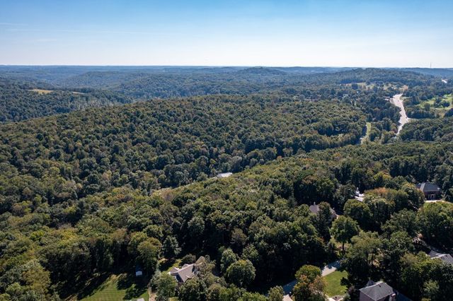 117 Blackthorn Drive, Penn Twp, PA 16002