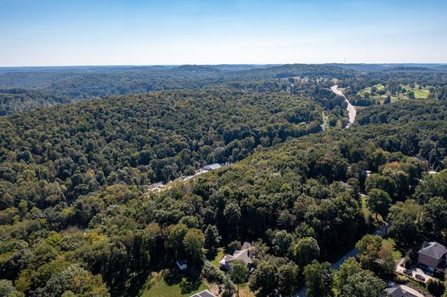 117 Blackthorn Drive, Penn Twp, PA 16002