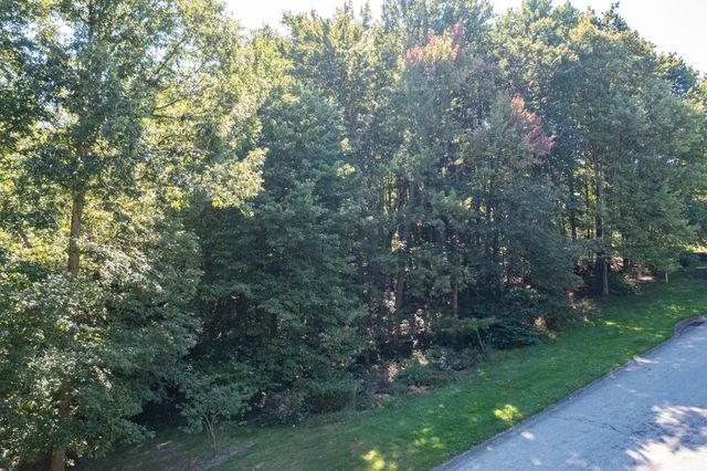 117 Blackthorn Drive, Penn Twp, PA 16002