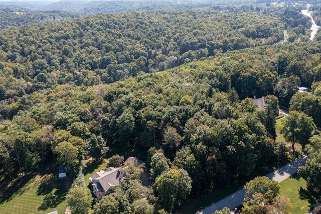 117 Blackthorn Drive, Penn Twp, PA 16002