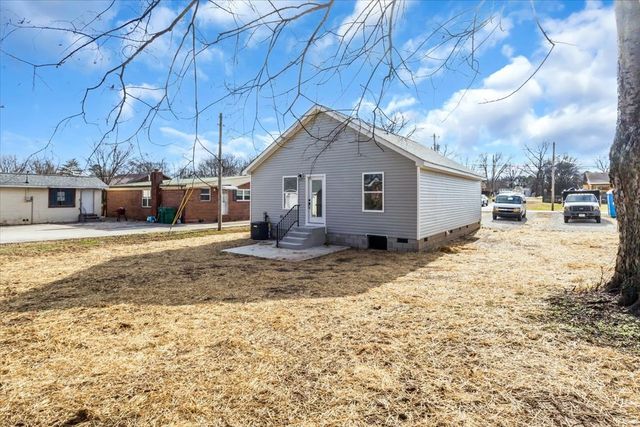 713 Hunt St, Winchester, TN 37398