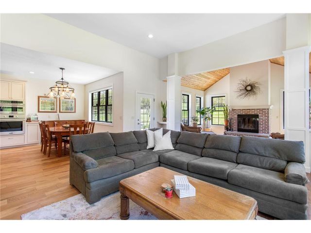 1191 42nd Street, Hudson, WI 54016