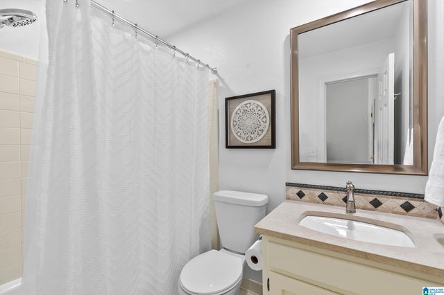 1227 33RD STREET S B6, Birmingham, AL 35205