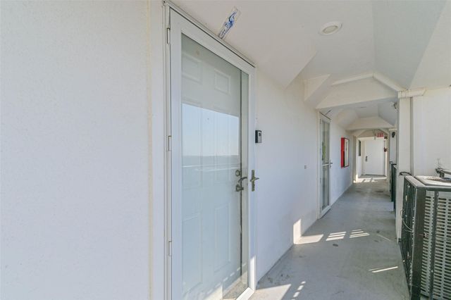 7310 Seawall Boulevard 907, Galveston, TX 77551