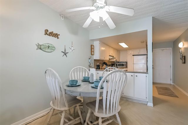 7310 Seawall Boulevard 907, Galveston, TX 77551