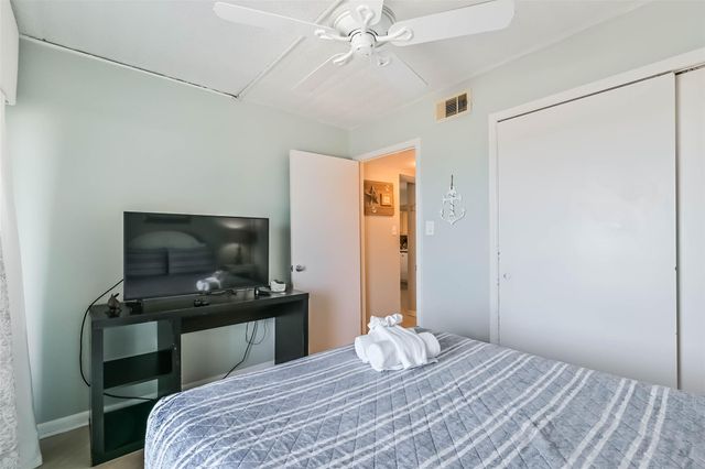 7310 Seawall Boulevard 907, Galveston, TX 77551